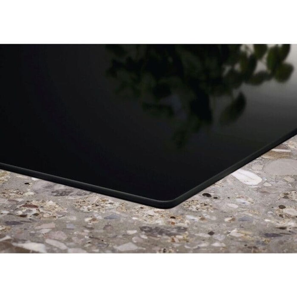 Electrolux Induksjonstopp med integrert ventilator 80 cm HHOB860FMC 